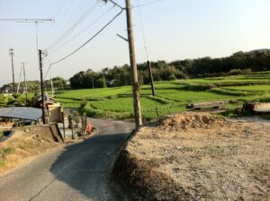 子供の森を抜けた大和郡山側の風景