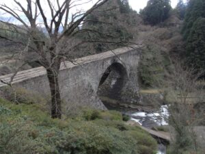 通潤橋（上からの眺め）