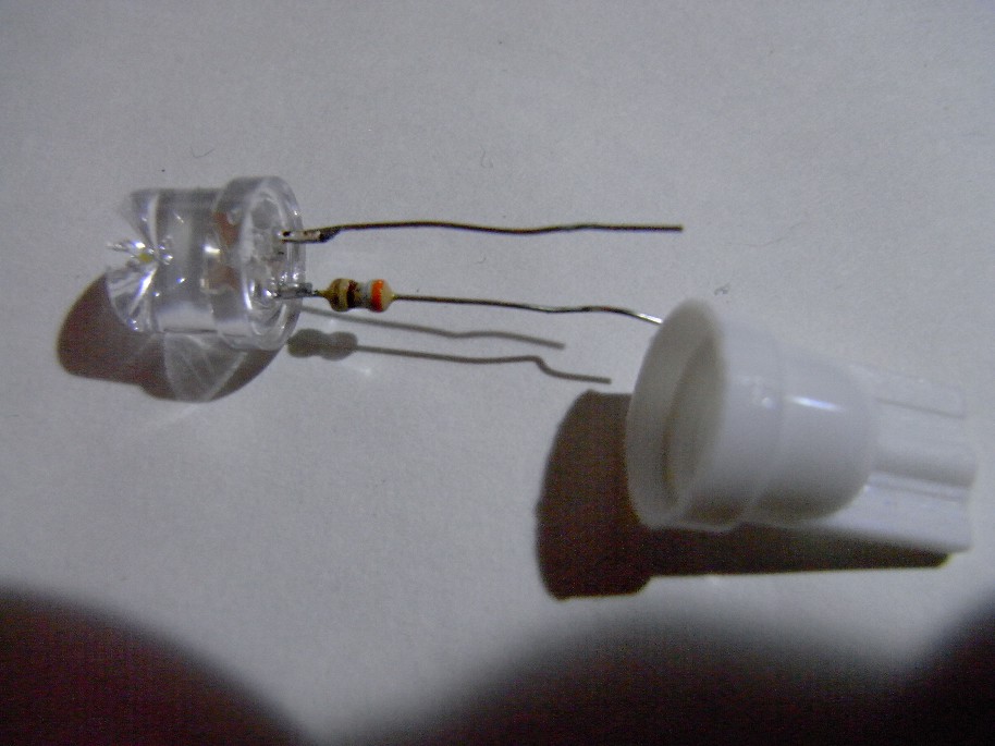 激安LEDバルブ(T10)を分解
