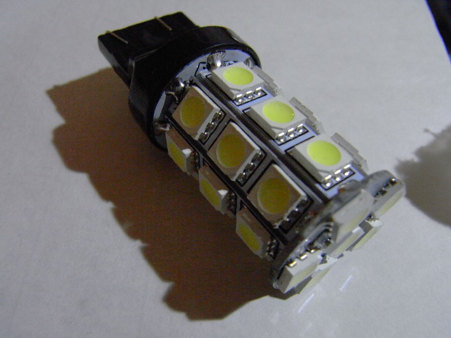 T20 LEDバルブ(5050 27 smd Wedge)のレビュー