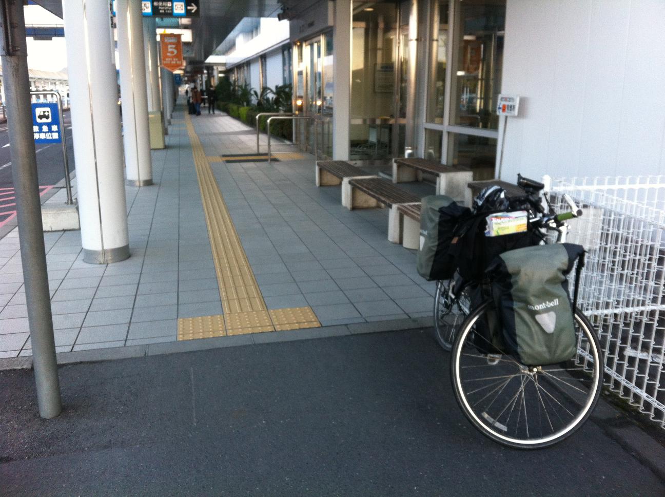 [自転車旅行] 2012/12/06：鹿児島県霧島市～鹿児島空港